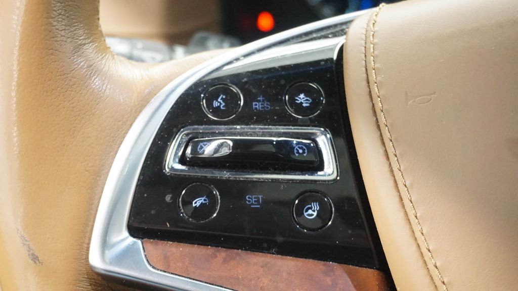 Thumbnail: 2017 Cadillac Escalade - 30