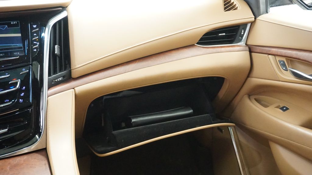 Thumbnail: 2017 Cadillac Escalade - 24