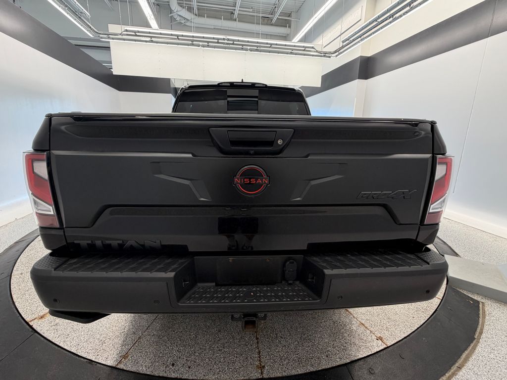Thumbnail: 2023 Nissan Titan - 23