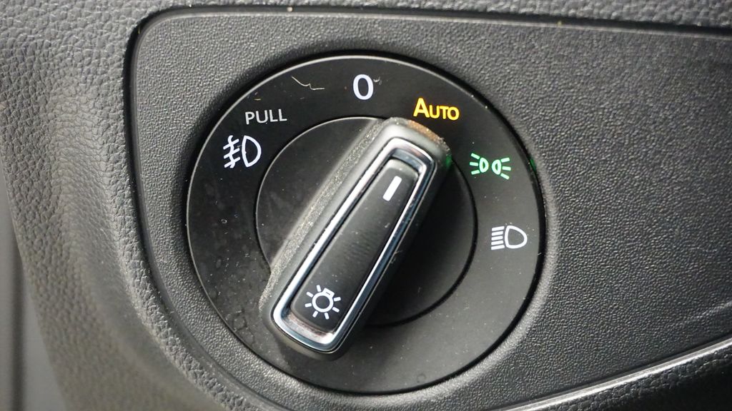 Thumbnail: 2018 Volkswagen Atlas - 26