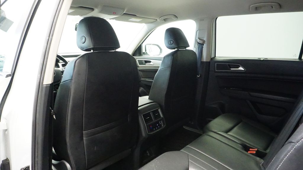 Thumbnail: 2018 Volkswagen Atlas - 11