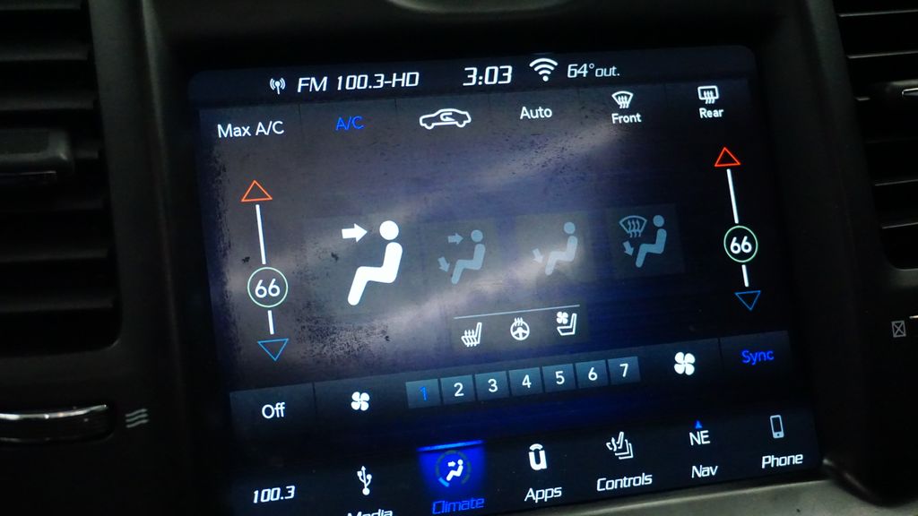 Thumbnail: 2019 Chrysler 300 - 14