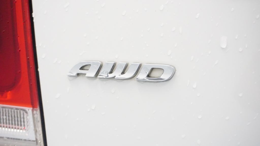 Thumbnail: 2019 Chrysler 300 - 22