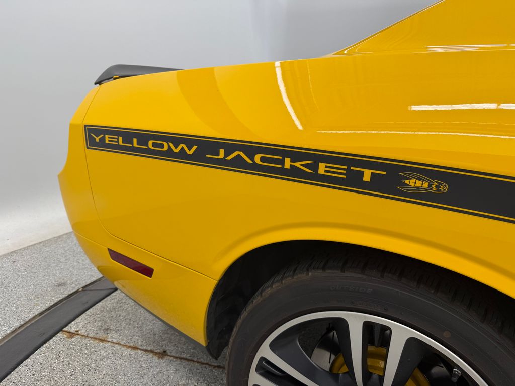 Thumbnail: 2012 Dodge Challenger - 19