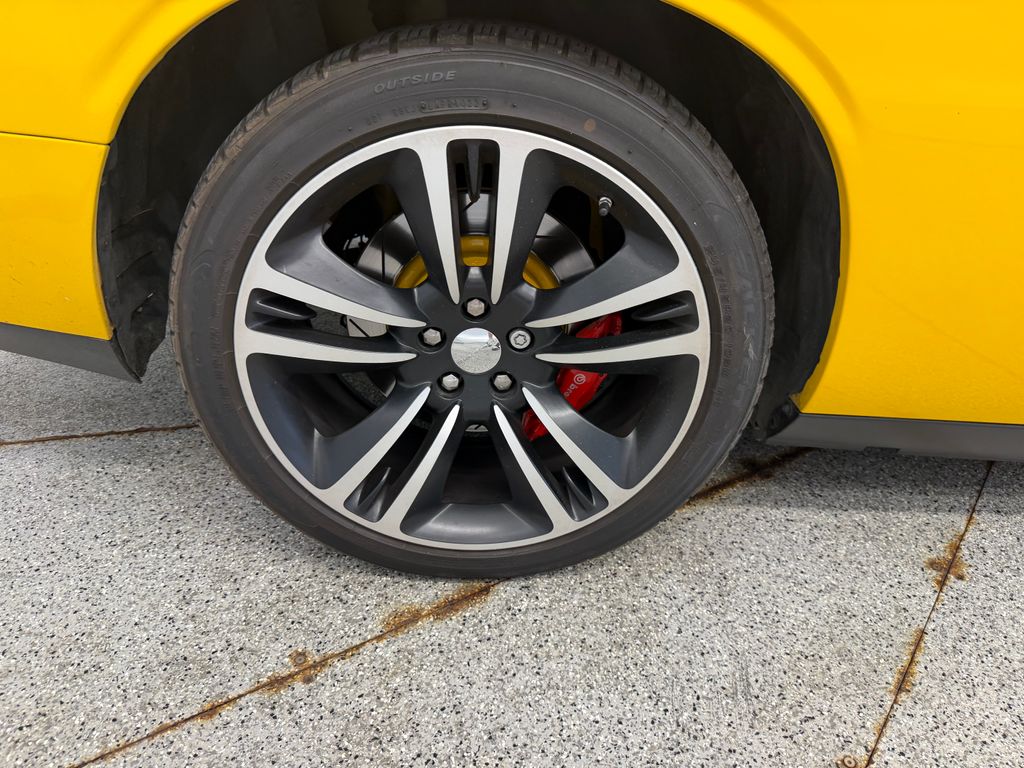 Thumbnail: 2012 Dodge Challenger - 18