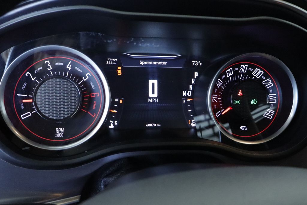 Thumbnail: 2016 Dodge Challenger - 12