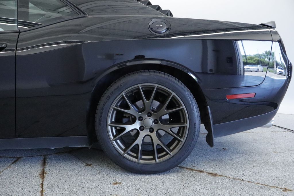 Thumbnail: 2016 Dodge Challenger - 20