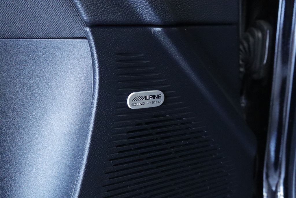 Thumbnail: 2016 Dodge Challenger - 23