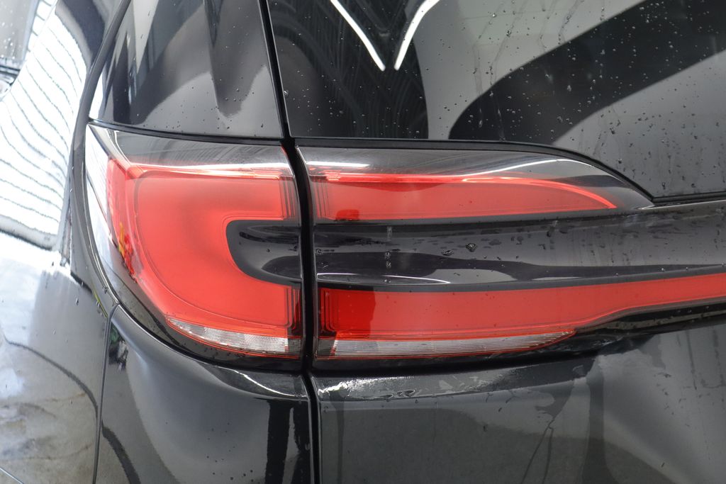 Thumbnail: 2023 Chrysler Pacifica - 22