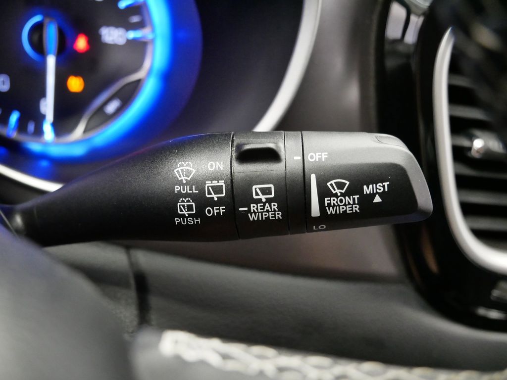 Thumbnail: 2024 Chrysler Pacifica - 34