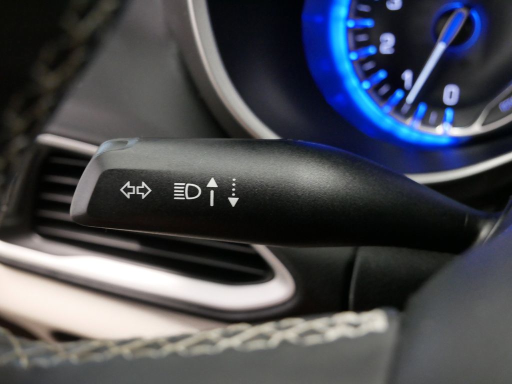 Thumbnail: 2024 Chrysler Pacifica - 17