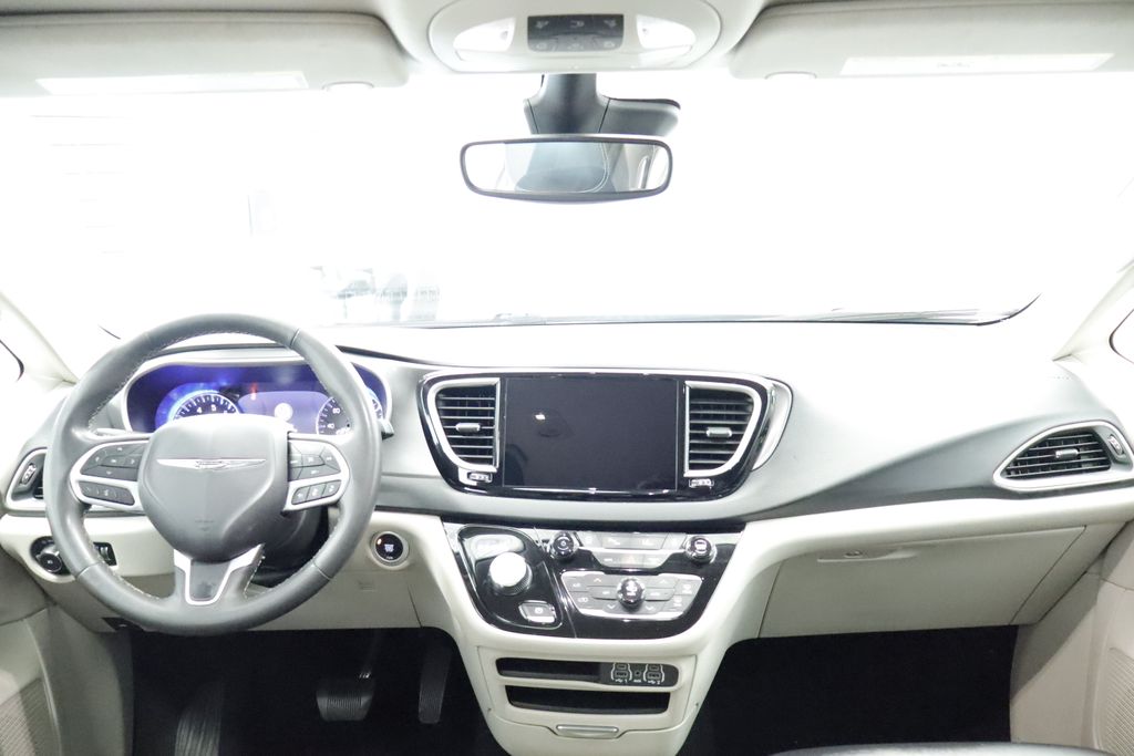 Thumbnail: 2023 Chrysler Pacifica - 2