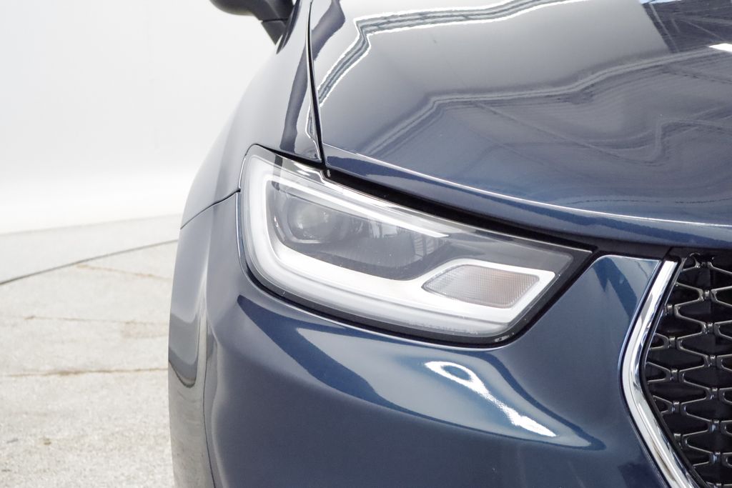 Thumbnail: 2023 Chrysler Pacifica - 18