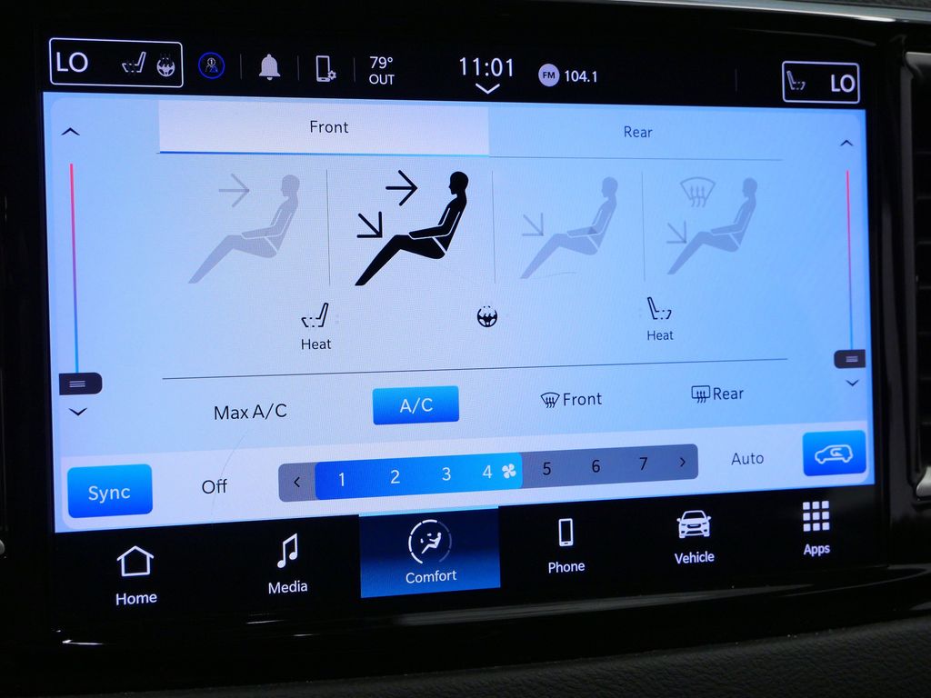Thumbnail: 2023 Chrysler Pacifica - 28