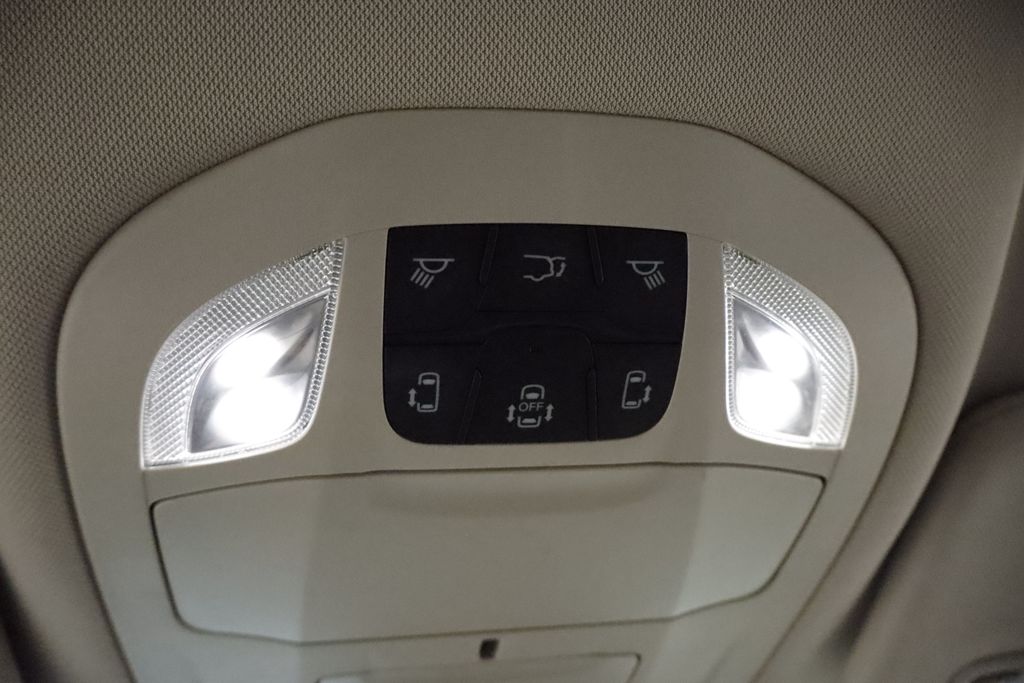 Thumbnail: 2023 Chrysler Pacifica - 26