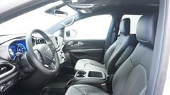 Thumbnail: 2026 Chrysler Voyager - 8