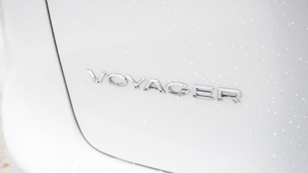 Thumbnail: 2026 Chrysler Voyager - 27