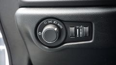 Thumbnail: 2026 Chrysler Voyager - 48