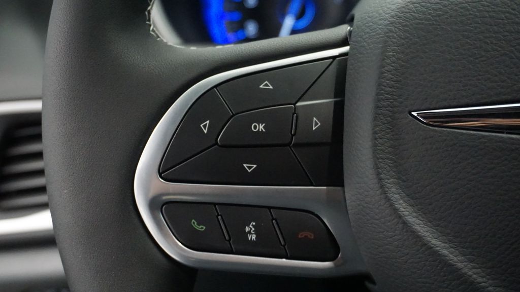 Thumbnail: 2026 Chrysler Voyager - 41