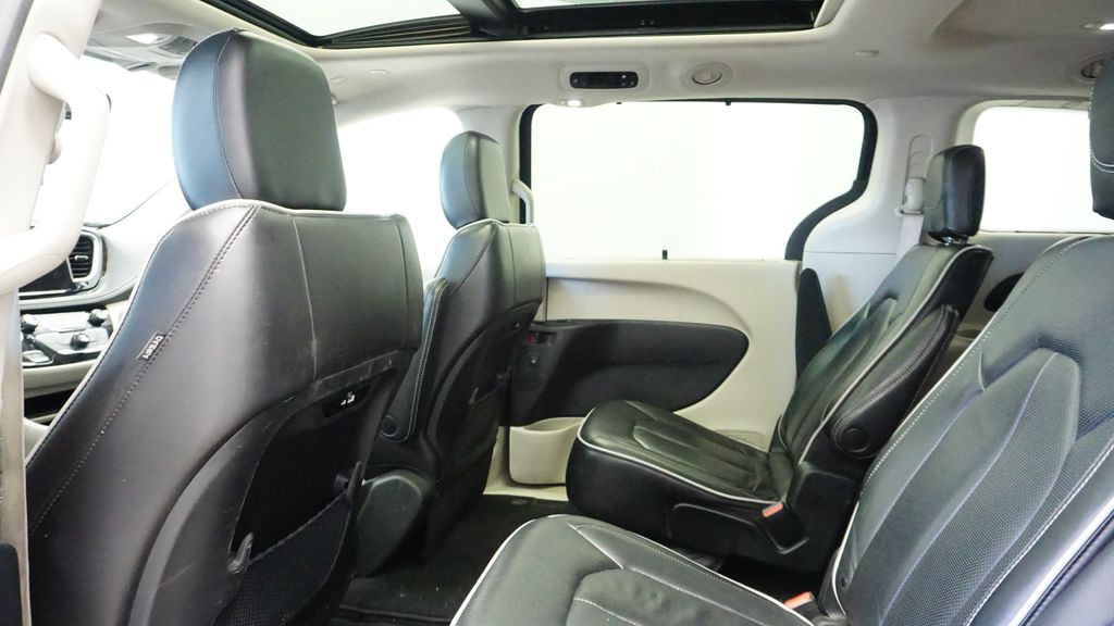 Thumbnail: 2023 Chrysler Pacifica - 11