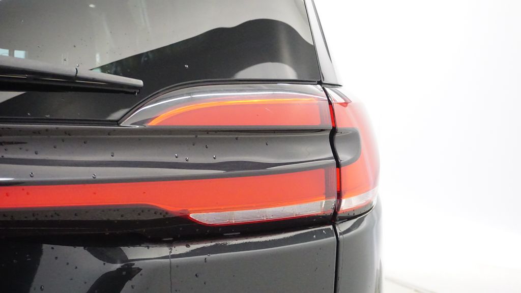 Thumbnail: 2023 Chrysler Pacifica - 19