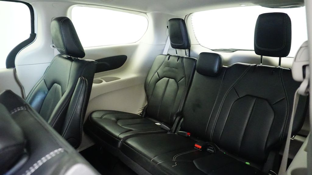 Thumbnail: 2024 Chrysler Pacifica - 26