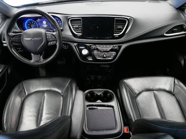 2021 Chrysler Pacifica Touring L 12