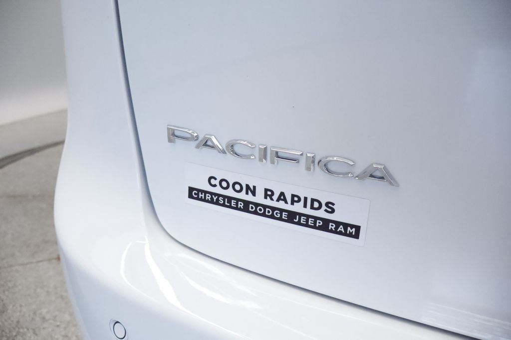 Thumbnail: 2026 Chrysler Pacifica - 23