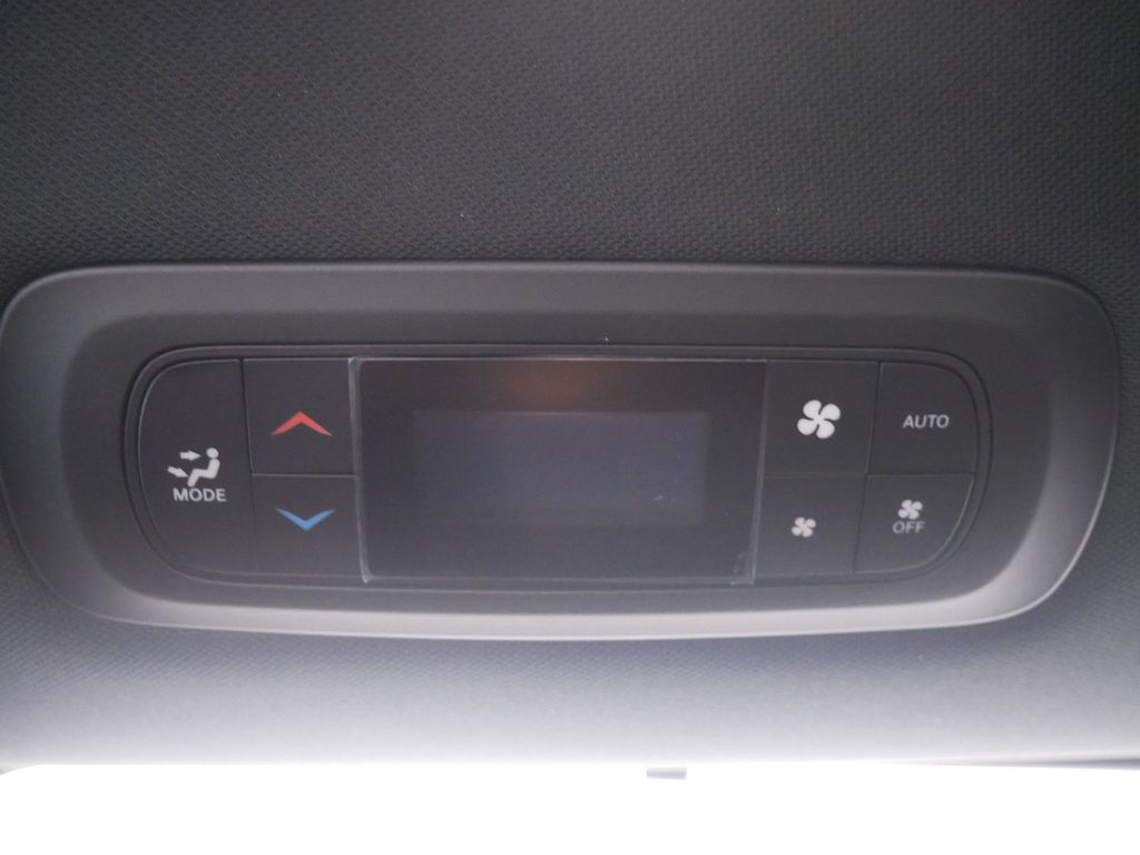 Thumbnail: 2027 Chrysler Pacifica - 19