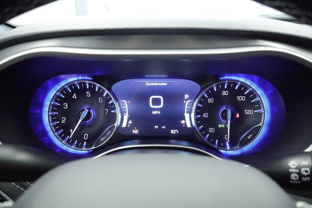 Thumbnail: 2026 Chrysler Pacifica - 14