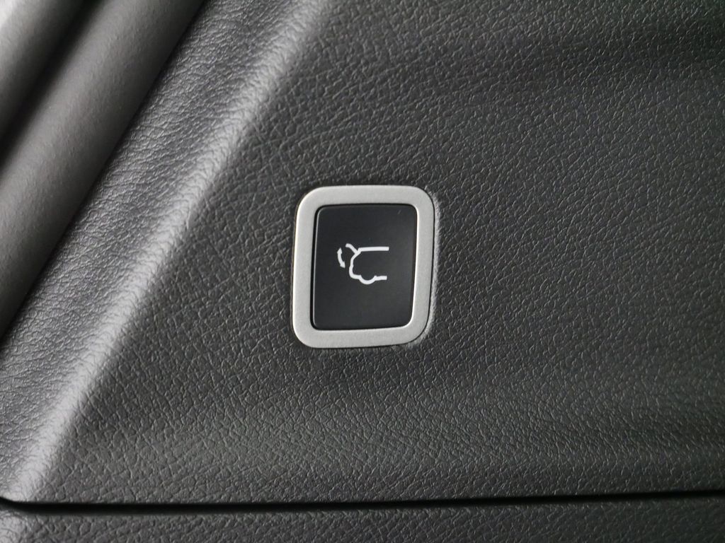 Thumbnail: 2026 Chrysler Pacifica - 24