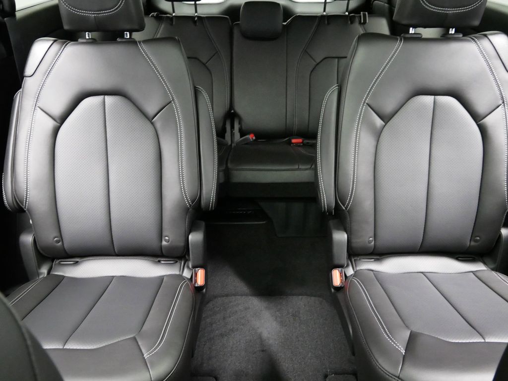 Thumbnail: 2026 Chrysler Pacifica - 29
