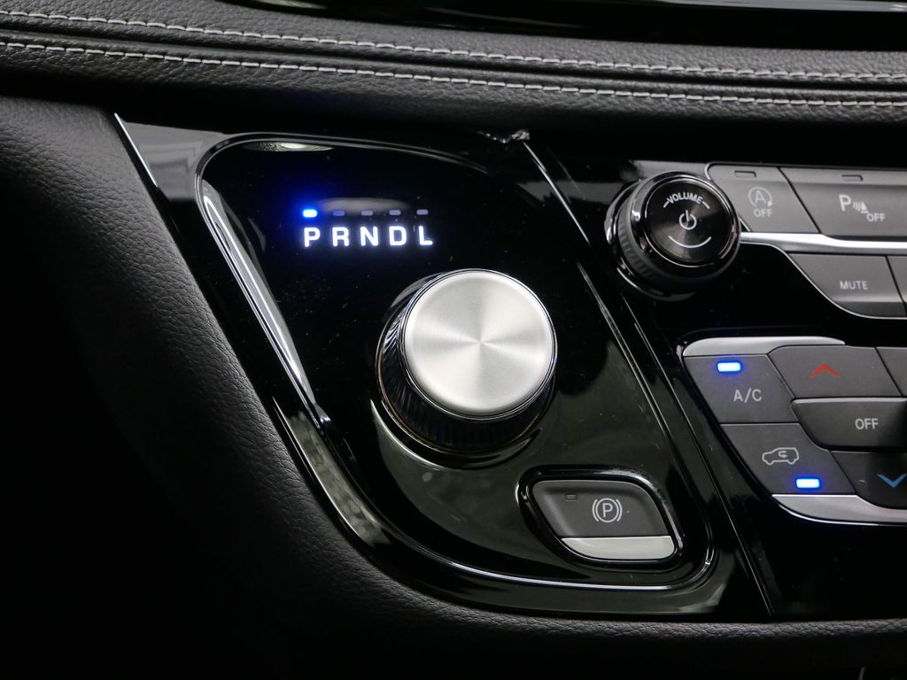Thumbnail: 2026 Chrysler Pacifica - 15