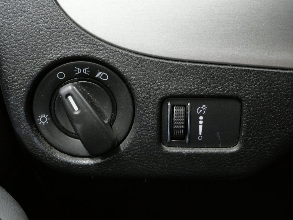 Thumbnail: 2015 Dodge Grand Caravan - 20
