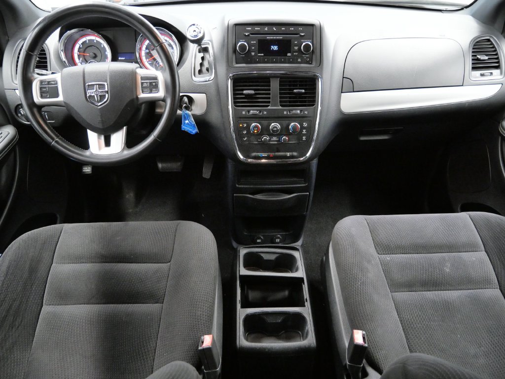 Thumbnail: 2015 Dodge Grand Caravan - 8