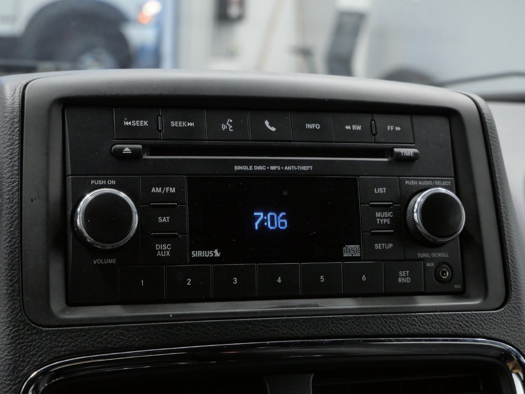 Thumbnail: 2015 Dodge Grand Caravan - 11