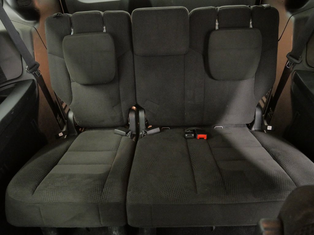 Thumbnail: 2015 Dodge Grand Caravan - 18