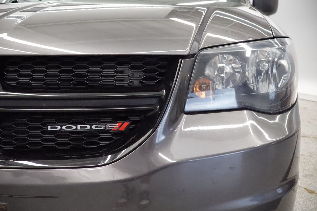 Thumbnail: 2018 Dodge Grand Caravan - 20