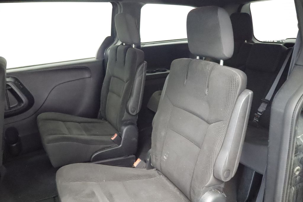 Thumbnail: 2018 Dodge Grand Caravan - 22