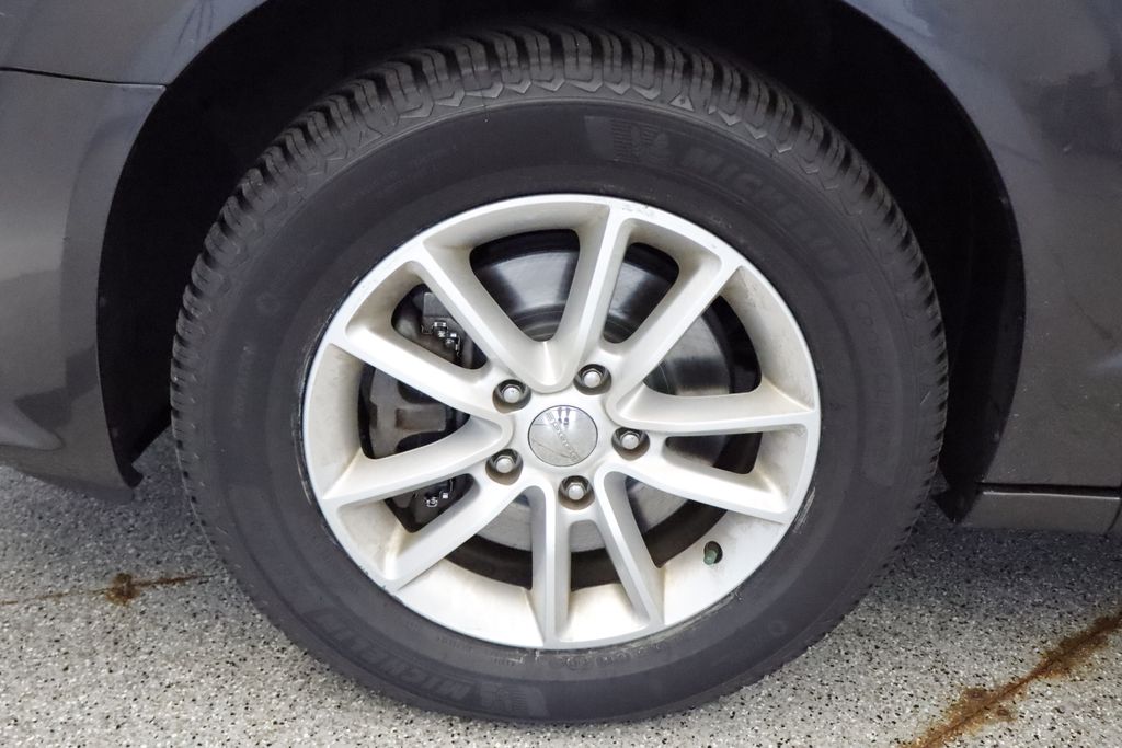 Thumbnail: 2018 Dodge Grand Caravan - 8