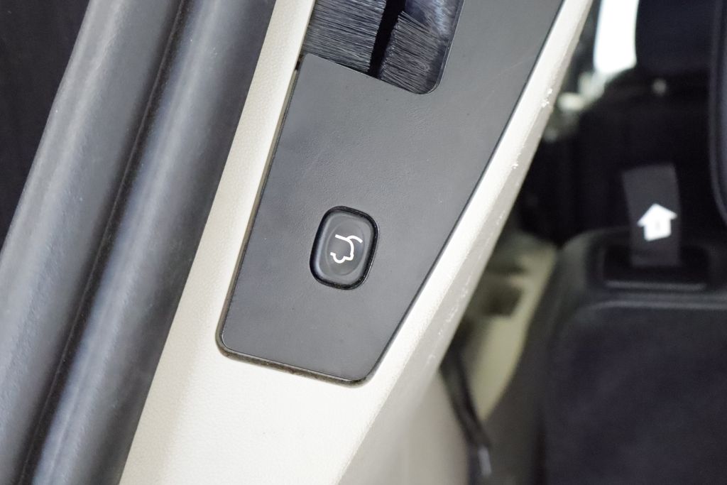 Thumbnail: 2018 Dodge Grand Caravan - 22