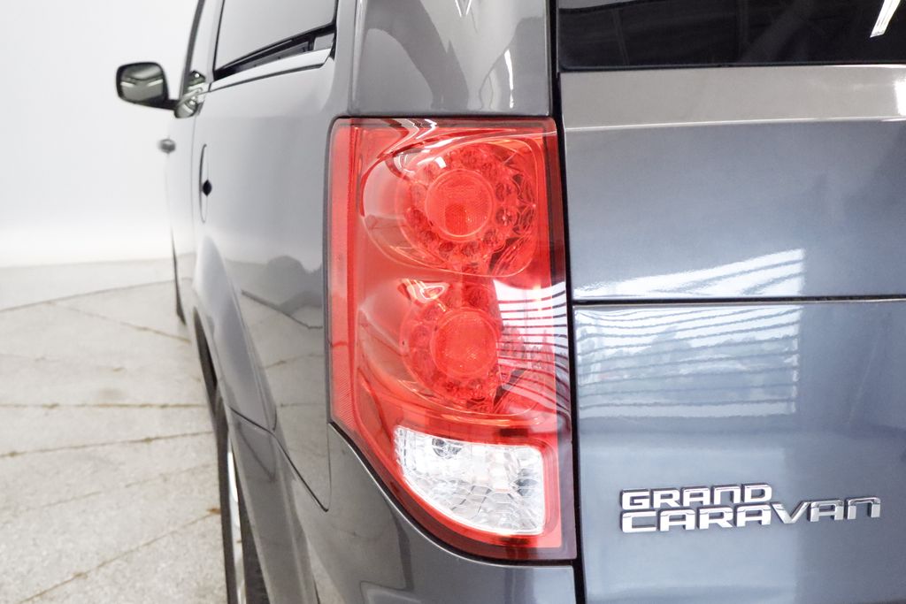 Thumbnail: 2018 Dodge Grand Caravan - 19