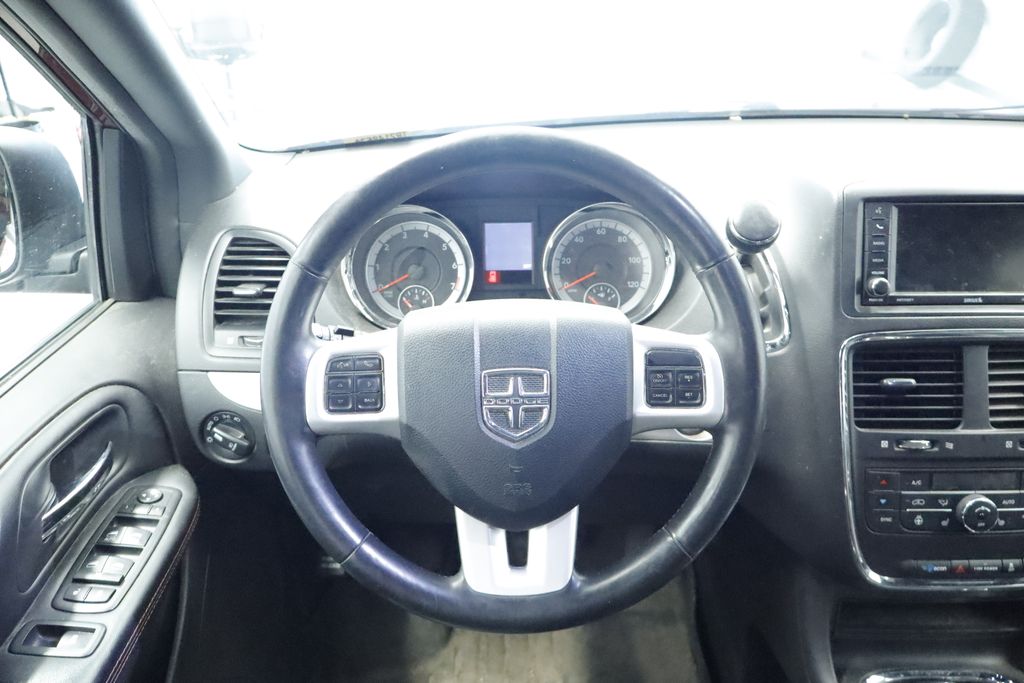 Thumbnail: 2019 Dodge Grand Caravan - 6