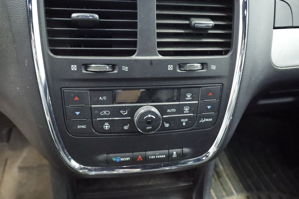 Thumbnail: 2019 Dodge Grand Caravan - 24