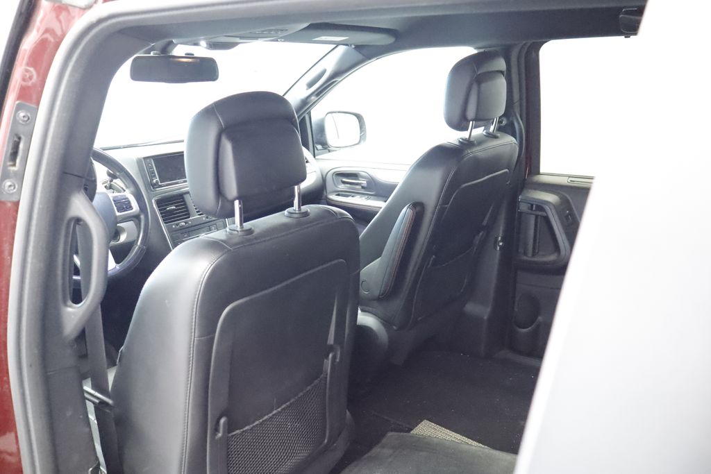 Thumbnail: 2019 Dodge Grand Caravan - 17