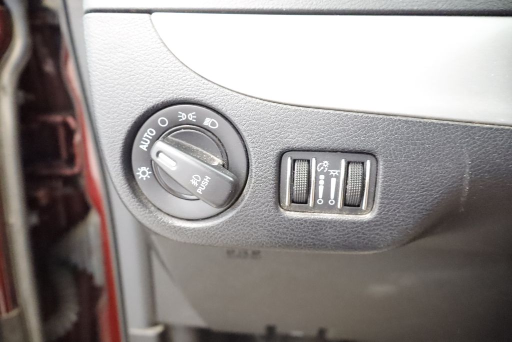 Thumbnail: 2019 Dodge Grand Caravan - 18