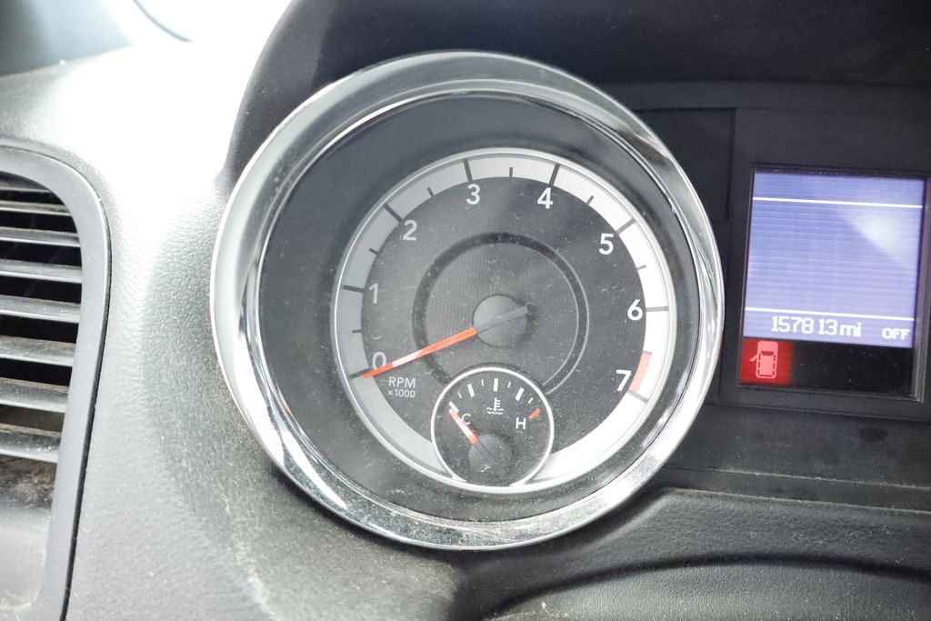 Thumbnail: 2019 Dodge Grand Caravan - 5