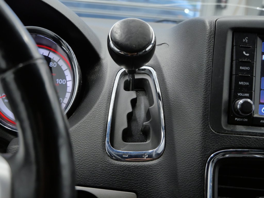 Thumbnail: 2019 Dodge Grand Caravan - 12