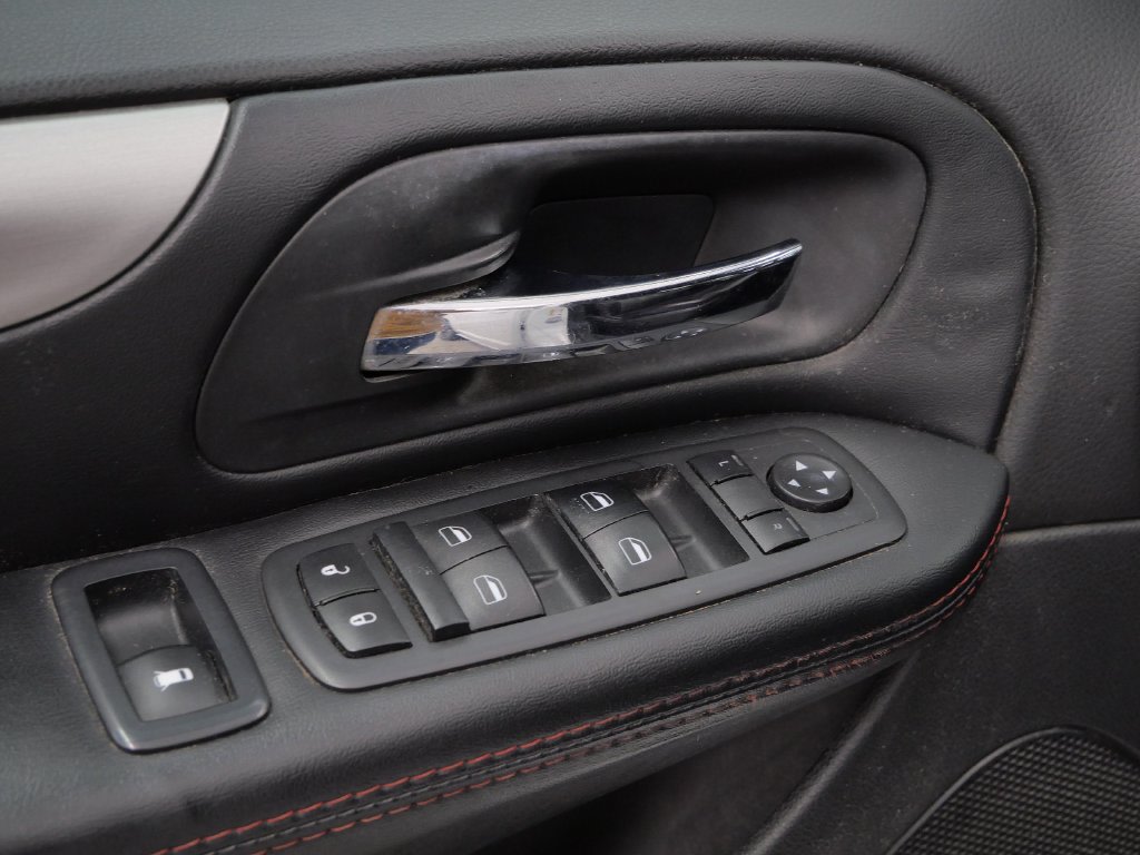 Thumbnail: 2019 Dodge Grand Caravan - 19
