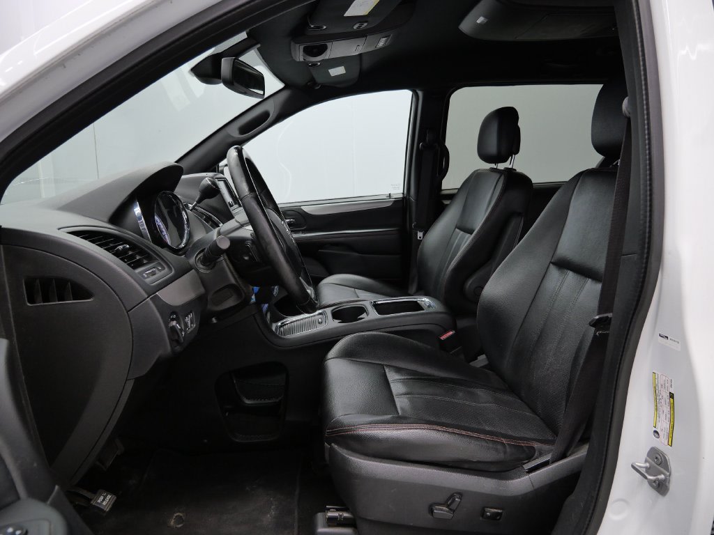 Thumbnail: 2019 Dodge Grand Caravan - 9